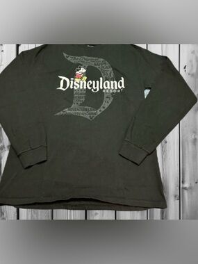 Hanes Black Beefy-T Disney Parks Graphic Tee M
